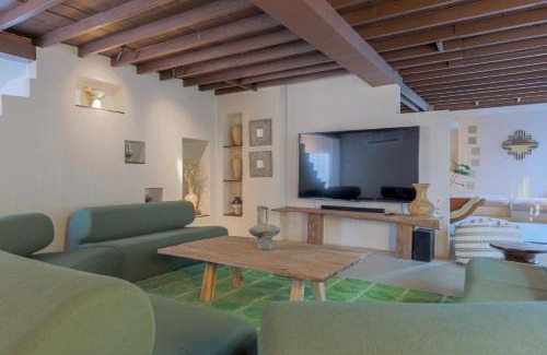 Chang Moi Villa | Private Pool, 8-Bedroom, Old Town, Entire Estate - TANPURI Thapea - Prime Location