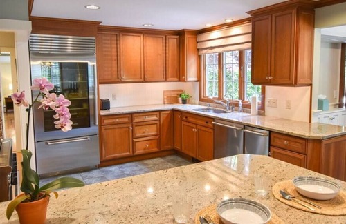 Teaticket House | Private Pool A/C Game Room Full Gym!