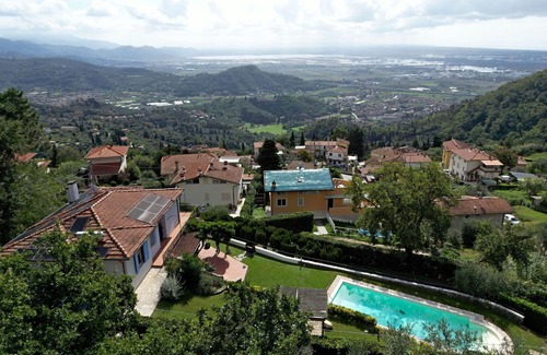 Corsanico Villa | Private pool, A/C, Sea View, 8 Sleeps, Garden