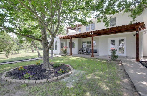 Kemp House | Private Pool and Guest House Spacious Kemp Home!
