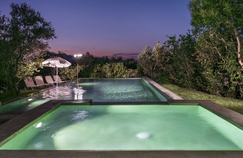 Darmarochori Villa | Private pool ★ BBQ area ★ Sea View ★ 5 Bedrooms ★ 1km to the beach