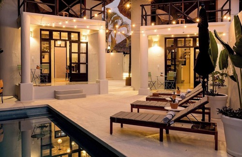 Puerto Escondido Villa | Private Pool, Chic, Step’s from beach in beautiful Puerto Escondido - WiFi, AC