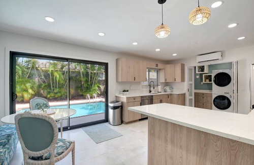 Parker Ridge House | Private Pool ~ King Bed - Open Air Lounge