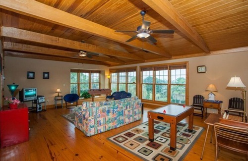 Jekyll Island House | Private pool short walk to beach.