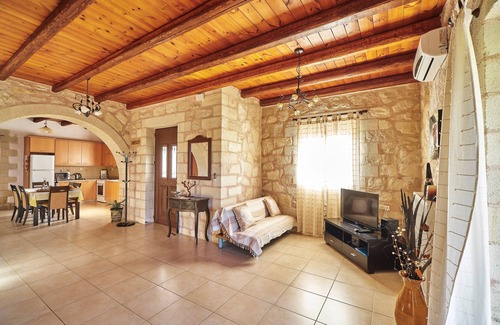Xirokampi Villa | Private pool ★ Stone villa ★ Sea View