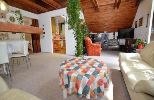 Bechyne Villa | Private Pool & Terrace Stay