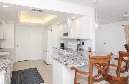 Harbour Heights House | Private Pool with Water View, BBQ, Private Dock