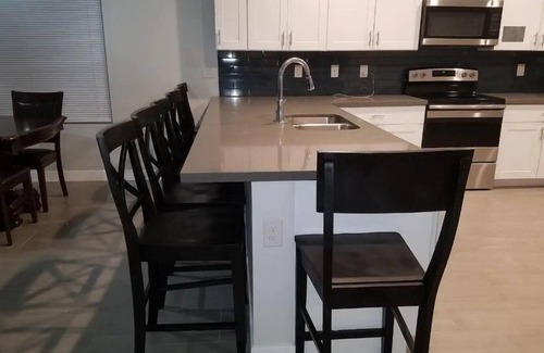 South Mountain House | Private & Quiet Bedroom In The in S. Phoenix