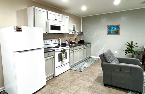 South Carolina Lowcountry House | Private & Quiet Remote Guest House Close to Beach