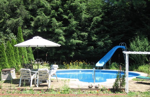 Westfield House | Private, quiet room in a home in the suburbs. Easy access to main interstates.