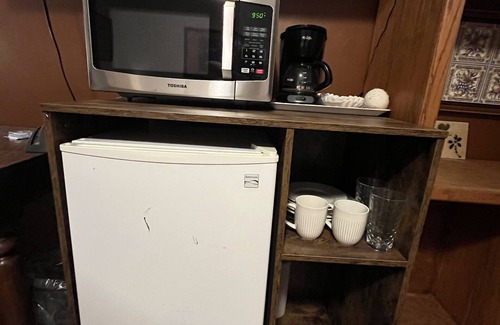 Bull Mountain Apartment | Private, quiet suite, separate entrance.