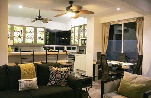 Colonia Independencia House | Private Resort with Amazing Pool and Gardens
