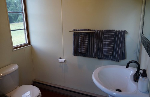 Greenfield Center Apartment | Private retreat in Greenfield Center, mountain views, close to Saratoga Springs
