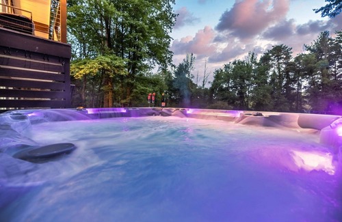 Cresco House | Private Retreat on 6 acres - 15 Mins to Camelback