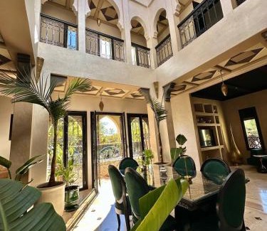 Annakhil Villa | Private Riad Alemania in Marrakesh - Pool - Rooftop