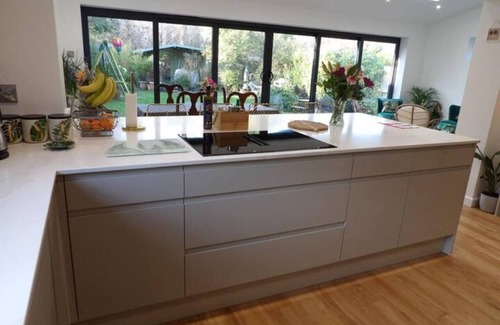 Westhampnett House | Private Road, Lovely quiet Goodwood 4 bedroom house with drive for three cars