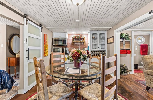 Canyon Lake House | Private romantic lodgings located in wine cellar overlooking Canyon Lake