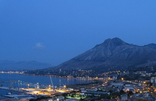 Termini Imerese Resort | Private room ∙ 3 guests