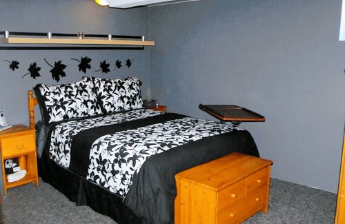 Saint Thomas Resort | Private room ∙ 1 guest