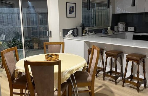 Hughesdale Resort | Private room ∙ 1 guest