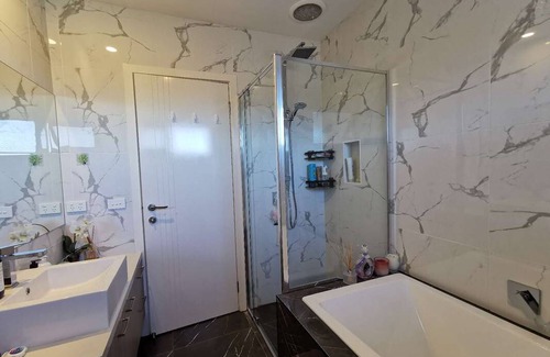 Burwood Resort | Private room ∙ 2 guests