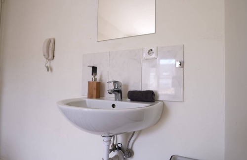 Tongelre Apartment | Private room 202 - Eindhoven - By T&S.