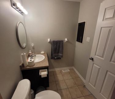 Cardinal Creek House | Private Room 3