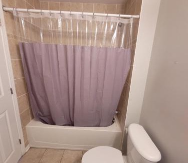Cardinal Creek House | Private Room 3