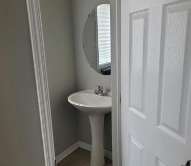 Cardinal Creek House | Private Room 3