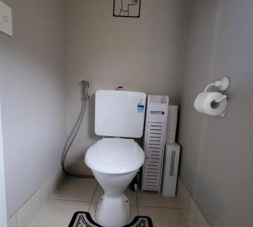 Craigieburn House | Private Room 3- Shared Space-Street Parking