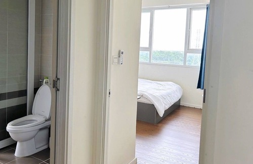 Nha Be Apartment | Private Room + Bathroom in a 74m2 Apartment With Beautiful River/golfcourse View