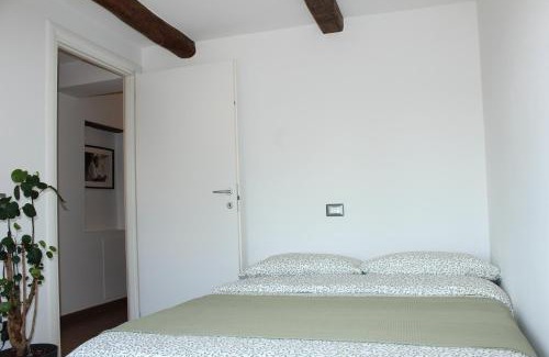 San Casciano in Val di Pesa House | Private Room in Chianti Shared Home