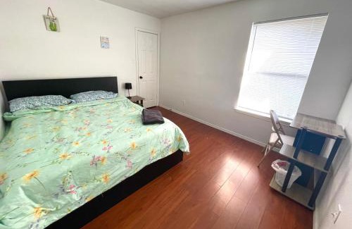 Dallas House | Private room in Dallas near downtown