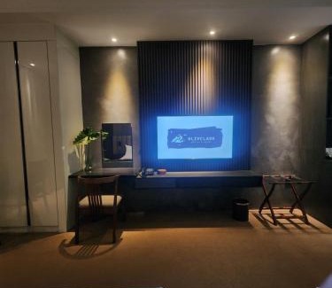 Clark Freeport Hotel | Private Room in M Stay Hotel - Inside Clark, near Midori, Swissotel, and Marriott