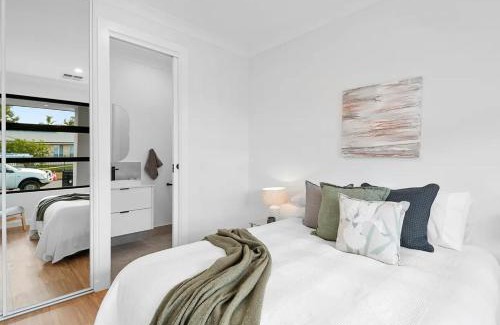 Clearview House | Private room & private toilet in Clearview