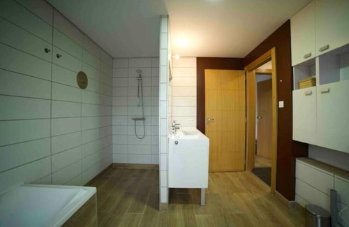 Issenheim Bed & Breakfast | private room with private bathroom and private parking