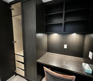 West Point Grey House | Private Rooms in Vancouver West