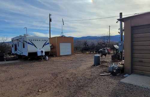 Tonto Basin RV Rental | Private RV/Camper site in Tonto Basin for a relaxing getaway. 3 mi. to boat ramp