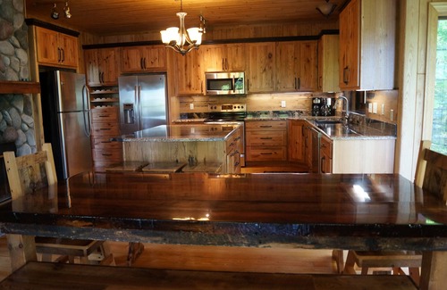 Deerwood House | Private - Secluded Lake Home/Sleeps up to 20 people