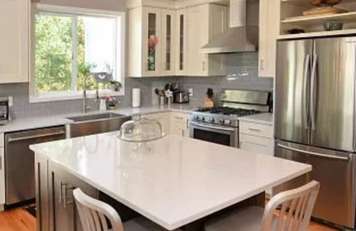 Avon House | Private single family home near Beaver Creek in quiet neighborhood w fenced yard