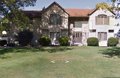 Granger House | Private Space in Quiet Neighborhood