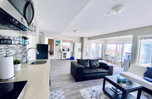 Springbank Hill House | Private, Spacious, & Bright Home