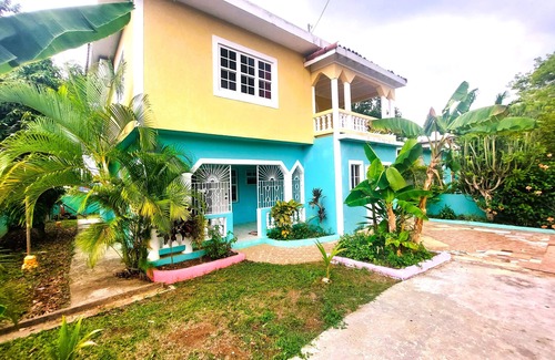 Orange Bay Apartment | Private Studio at the colorful Villa Anita, modern and spacious. Orange Bay.