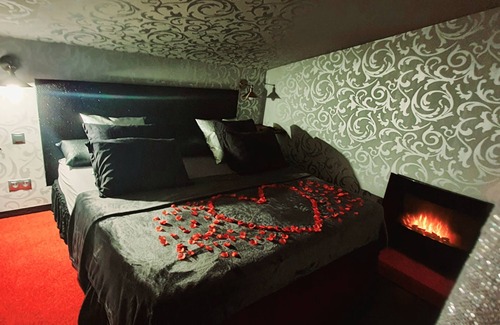 Le Pouget House | Private suite