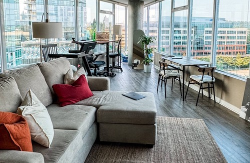 Northwest Bellevue Apartment | Private Sunset Suite in the Sky Downtown Bellevue