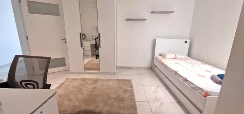 Mellieha Apartment | Private Terrace-Sea Views amd Valley Views-Sleep 6 by QuickTrips