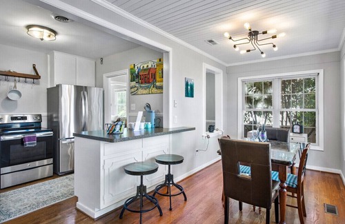 Richmond House | Private, Tranquil Living in Historic RVA Awaits!