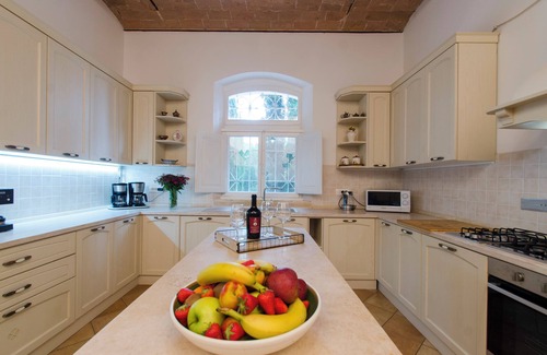 Po' Bandino Villa | PRIVATE TUSCAN VILLA - 3 HEATED SWIMMING POOL - WEDDINGS, EVENTS, JACUZZI, SAUNA