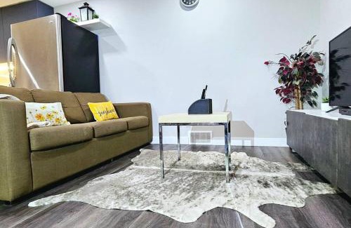 Southeast Calgary Apartment | Private two Bedrooms suite