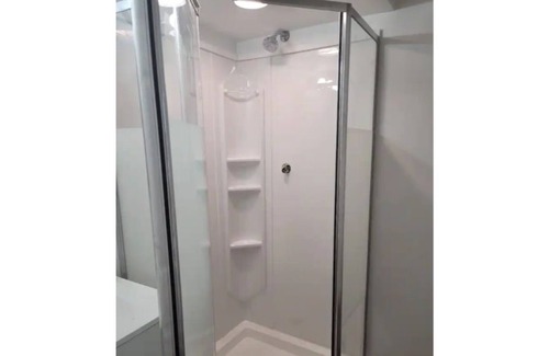 Laguna Park Apartment | Private unit near Lake Whitney /pool /hot tub